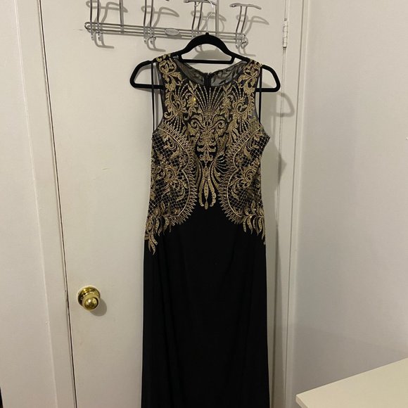 Melanie Lyne Gown - Picture 5 of 8